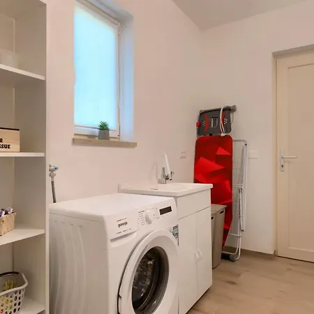 Modern Oliveti With Pool And Grill In Porec Frata