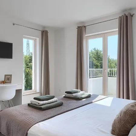 Modern Oliveti With Pool And Grill In Porec Villa *
