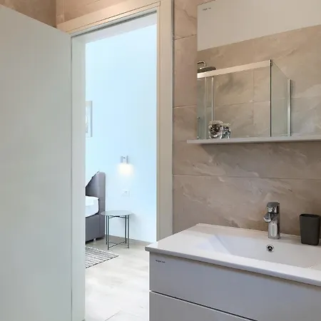 Villa Modern Oliveti With Pool And Grill In Porec