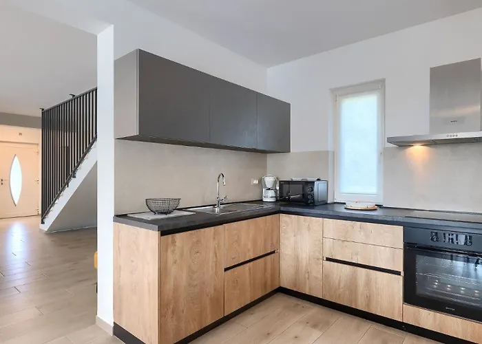 Modern Oliveti With Pool And Grill In Porec Villa *